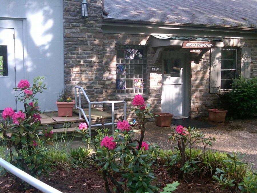 /home/wpcom/public_html/wp-content/blogs.dir/3e6/17878083/files/2011/05/img00700-20110512-1745.jpg Efird Hall