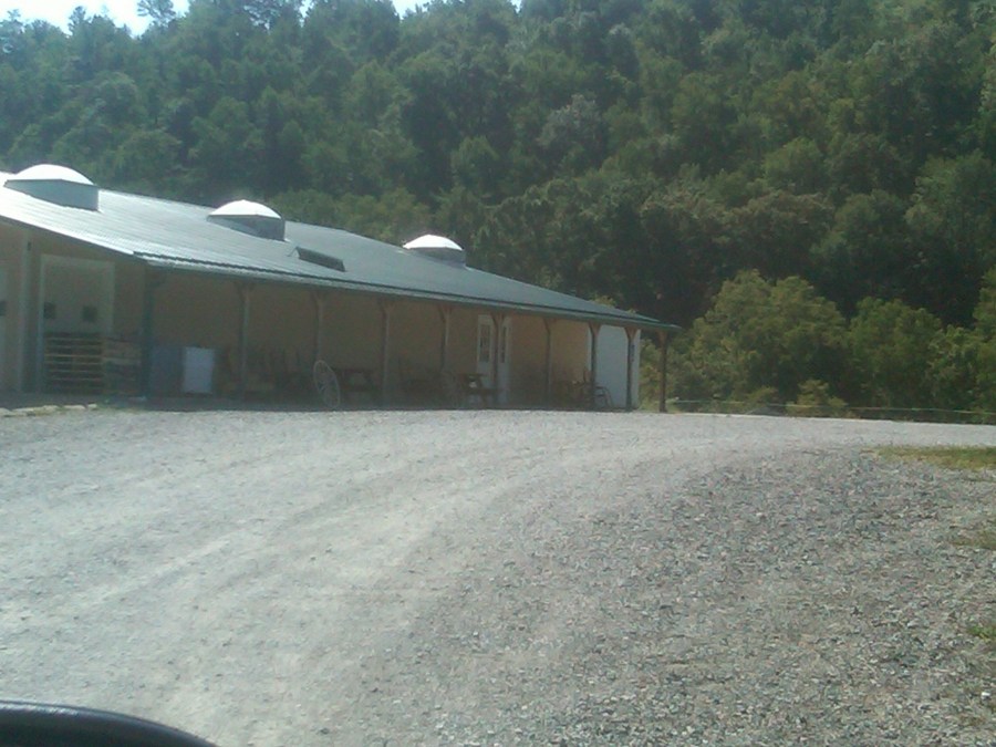 /home/wpcom/public_html/wp-content/blogs.dir/3e6/17878083/files/2011/08/nature-way-store.jpg The simple country store takes full advantage of a long porch with nice views.