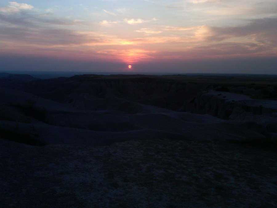 /home/wpcom/public_html/wp-content/blogs.dir/3e6/17878083/files/2011/08/sunset-badlands.jpg Sunset in Badlands