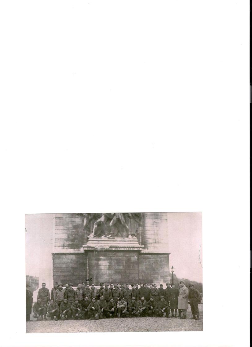 /home/wpcom/public_html/wp-content/blogs.dir/3e6/17878083/files/2011/09/uncle-dwight-in-paris.jpg Uncle Dwight has written 'me' above his head.